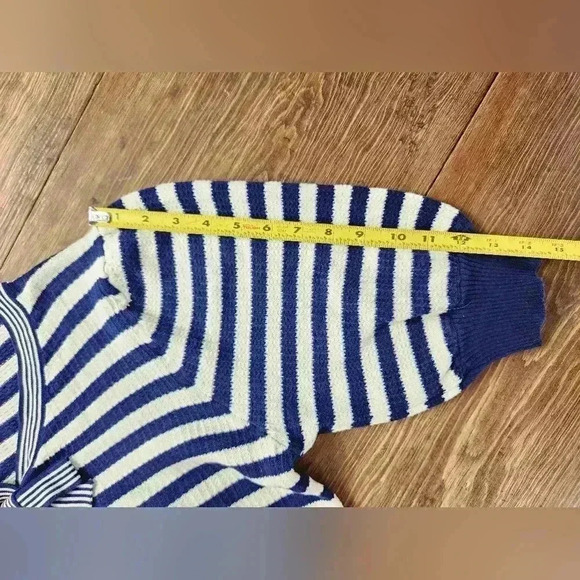 Voy Los Angeles Navy Striped Women's Sweater Top size L - Picture 10 of 10